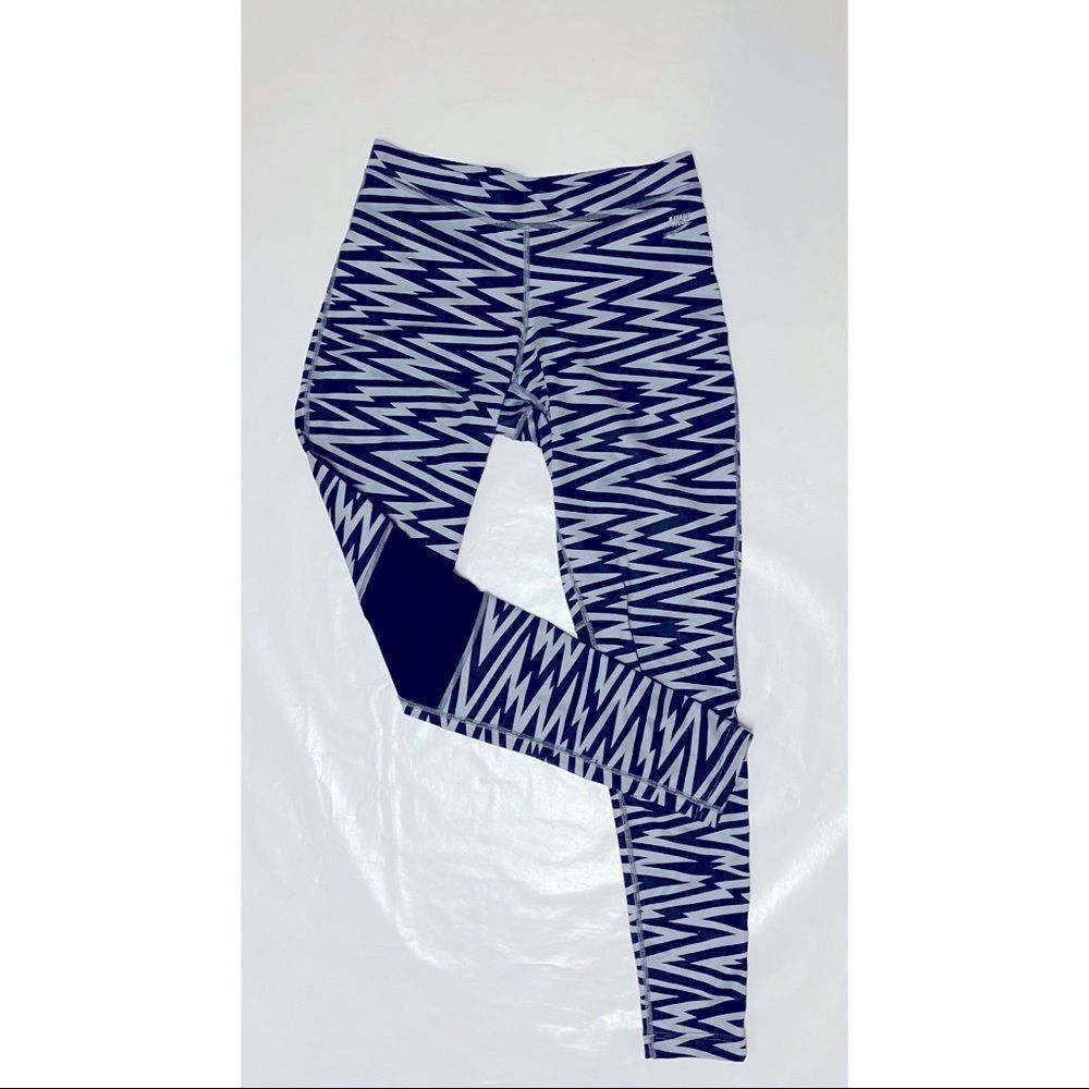 NIKE Leggings